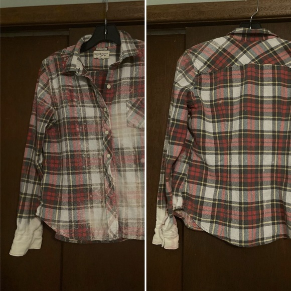 Distressed plaid button up collared Ralph Lauren; size Medium - Picture 1 of 3
